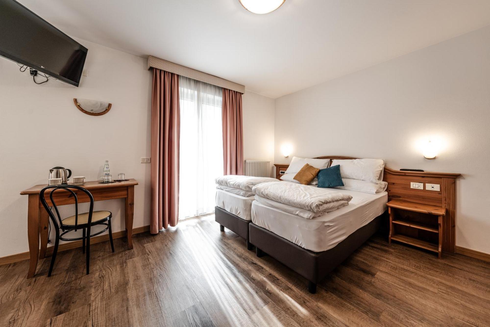 Hotel La Noria Commezzadura Esterno foto
