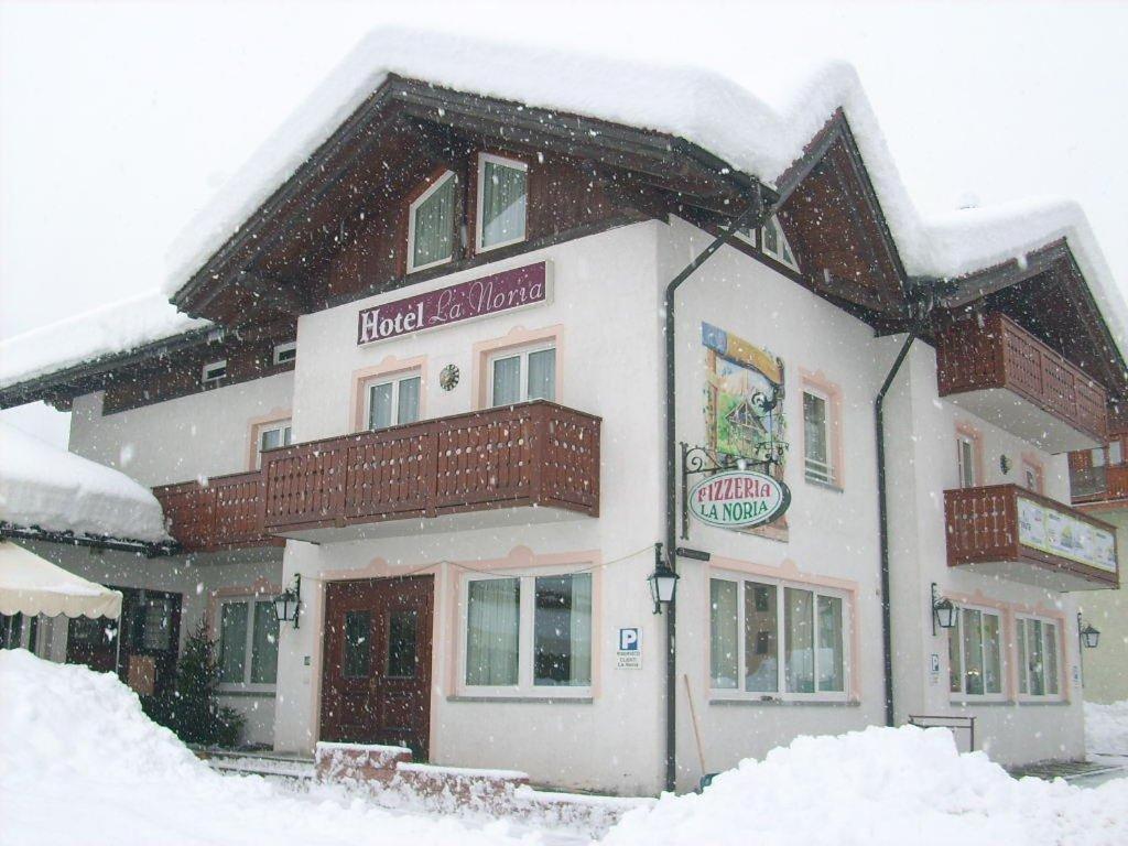 Hotel La Noria Commezzadura Esterno foto